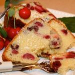دستور پخت کیک آلبالویی دو تخم مرغه