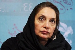 انتقاد تند منیژه حکمت به روحانی