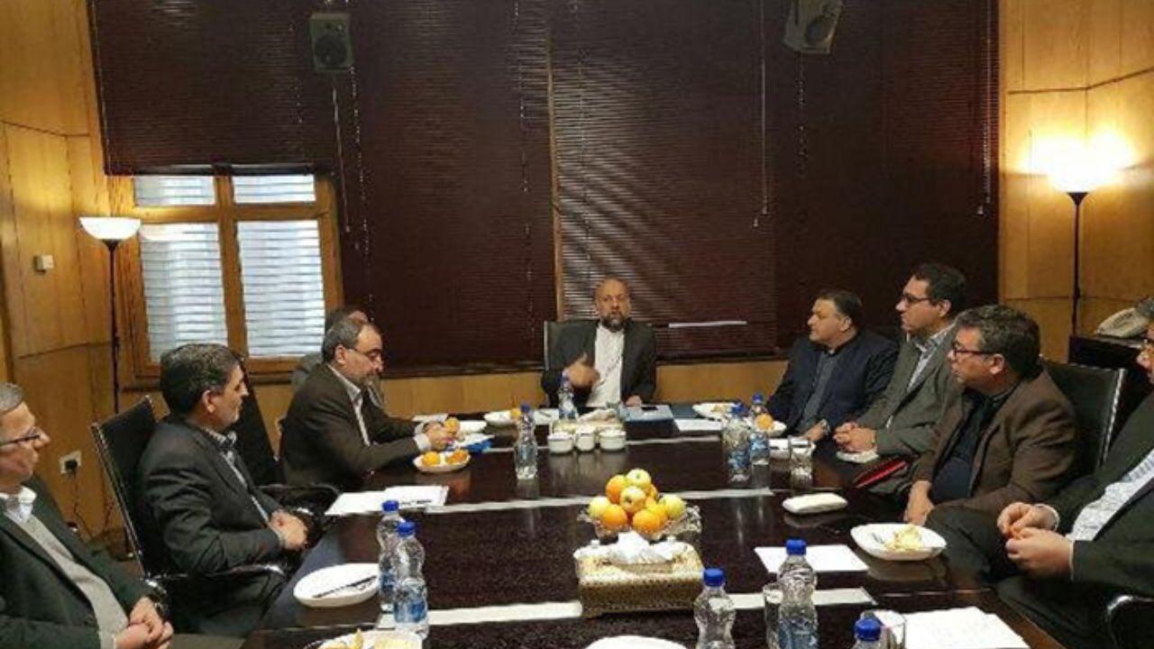 چه کسانی باید از سازمان سینمایی کناره‌گیری کنند؟