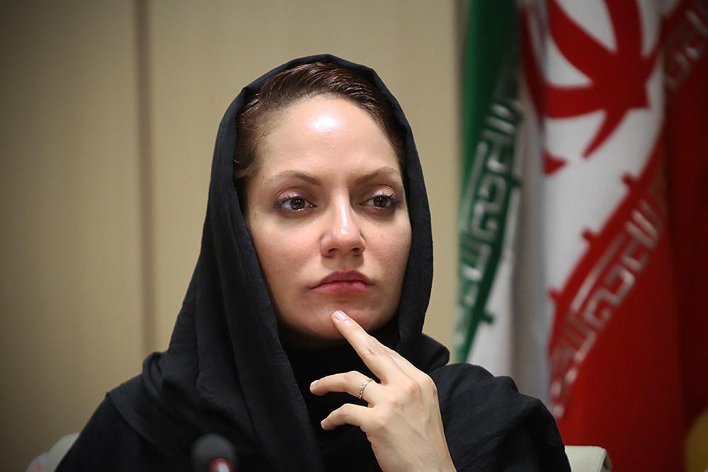 پست کنایه آمیز مهناز افشار به گزارش انتقادی ۲۰:۳۰ 