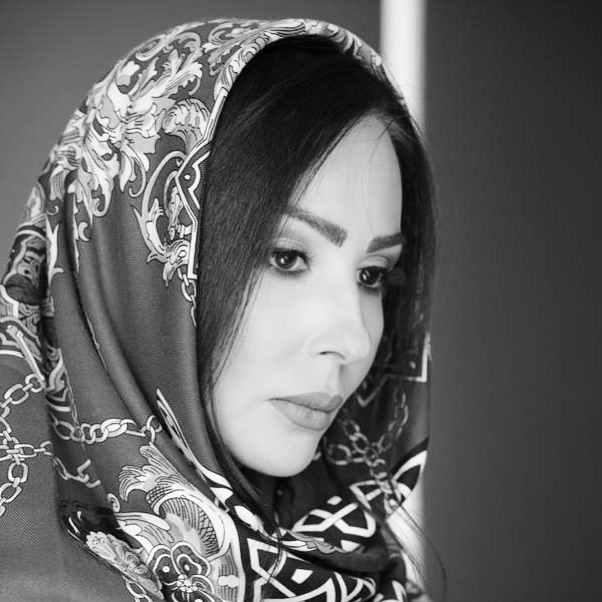 بیوگرافی پرستو صالحی و ماجرای مهاجرتش