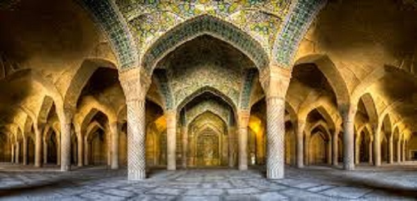 جاذبه های مذهبی شیراز