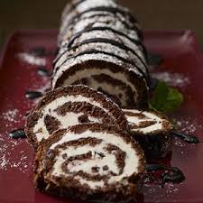 طرز تهیه کیک بستنی رولتی خوشمزه و زیبا