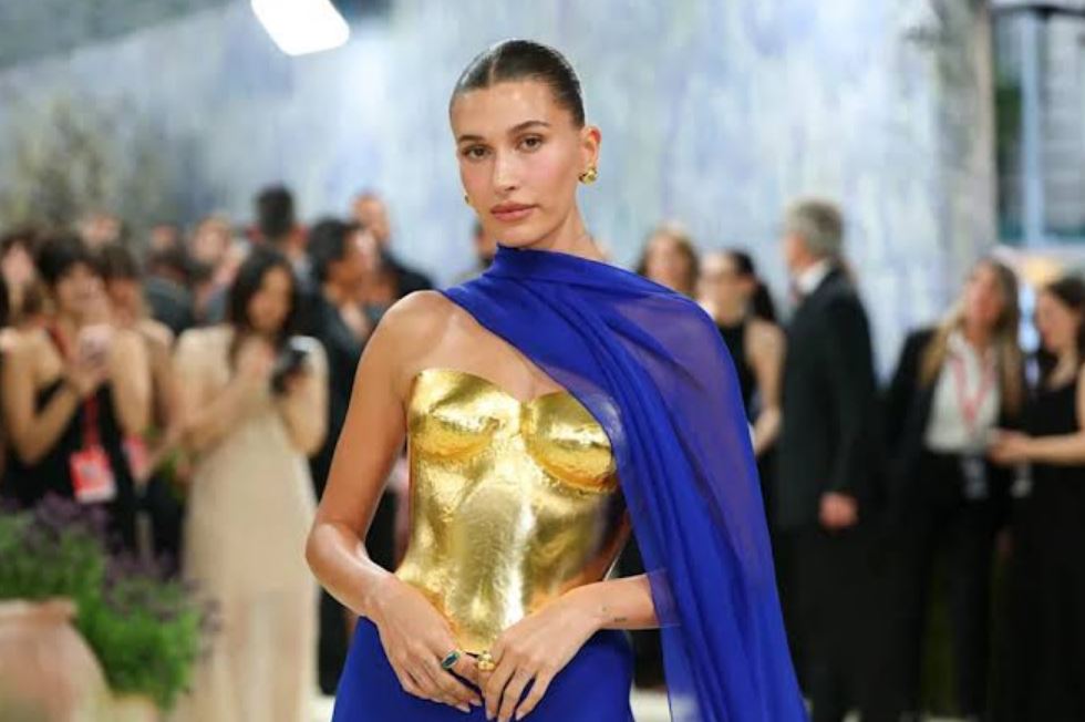 Hailey Bieber