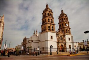 کلیسای جامع متروپولتین (La Catedral Metropolitana) ، مکزیکو سیتی