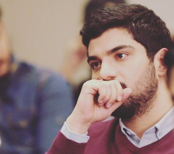 بیوگرافی سینا مهراد