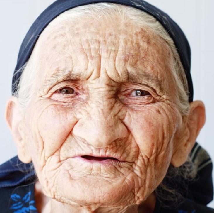 تعبیر خواب پیرزن