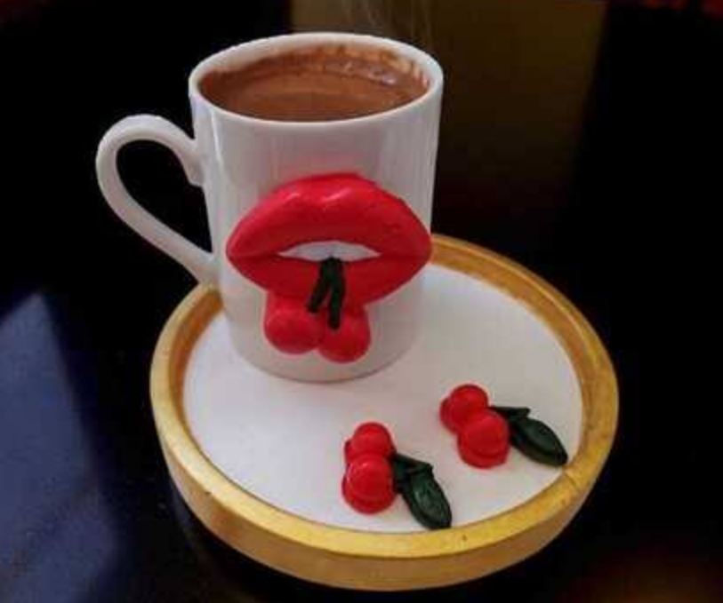 دهان در فال قهوه