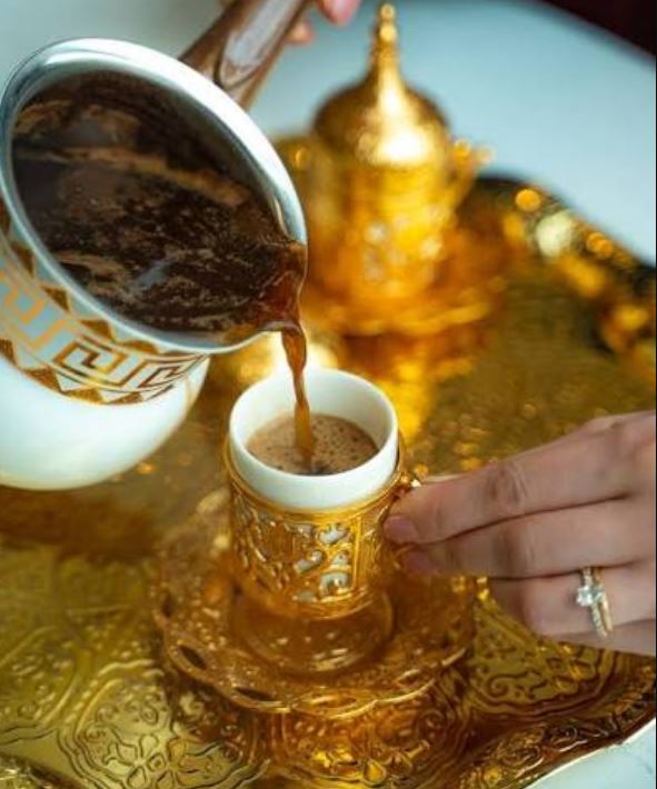 انگشتر و حلقه در فال قهوه