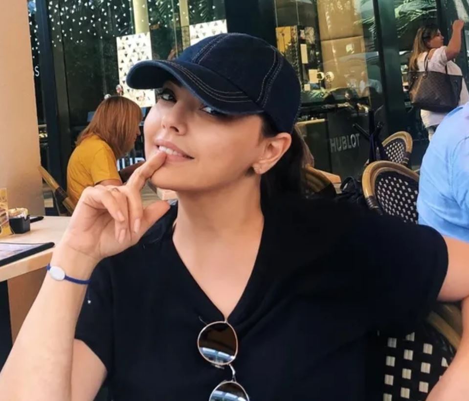 ابرو گوندش ابرو گوندش
