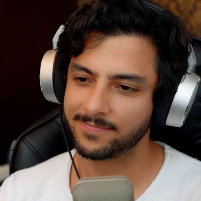 مهراد مستوفی راد