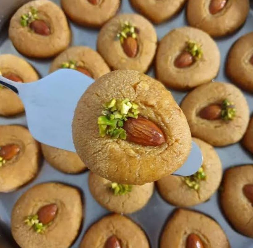 شیرینی پودر بادام طرز تهیه شیرینی بادامی قزوین