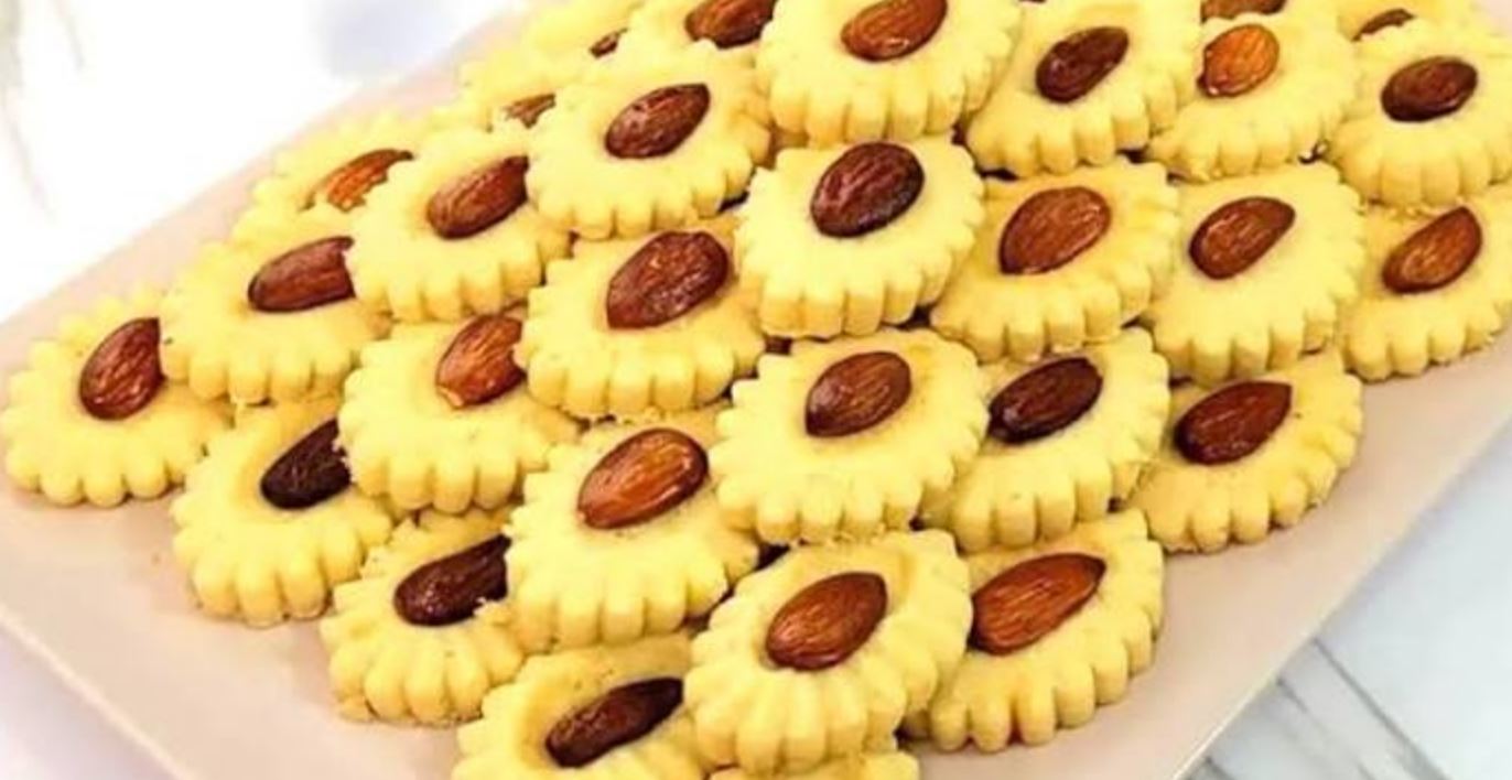 طرز تهیه شیرینی بادامی طرز تهیه شیرینی بادامی