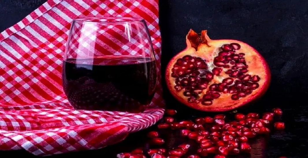 رفع عطش آب انار طبیعی