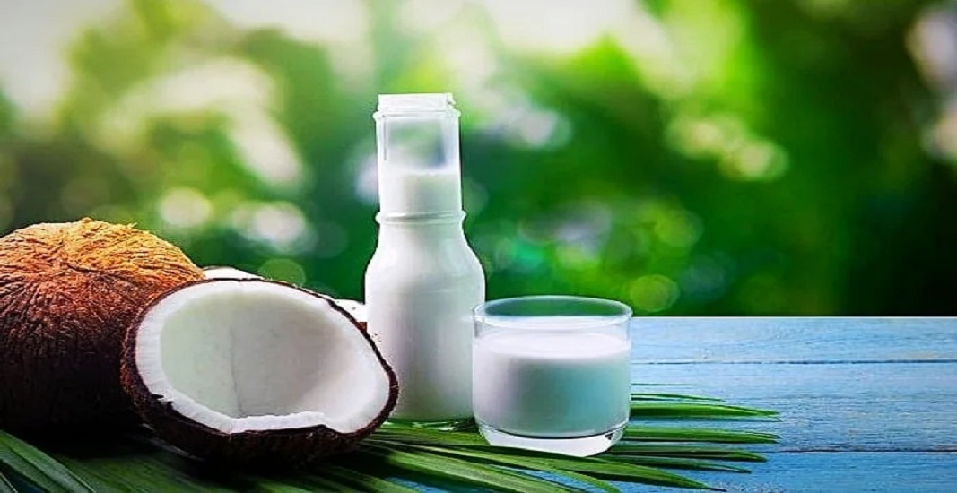 رفع عطش آب نارگیل تازه