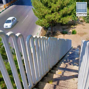 نرده بتنی پل عابر؛ استانداردهای نصب و الزامات ایمنی در پروژه‌های شهری