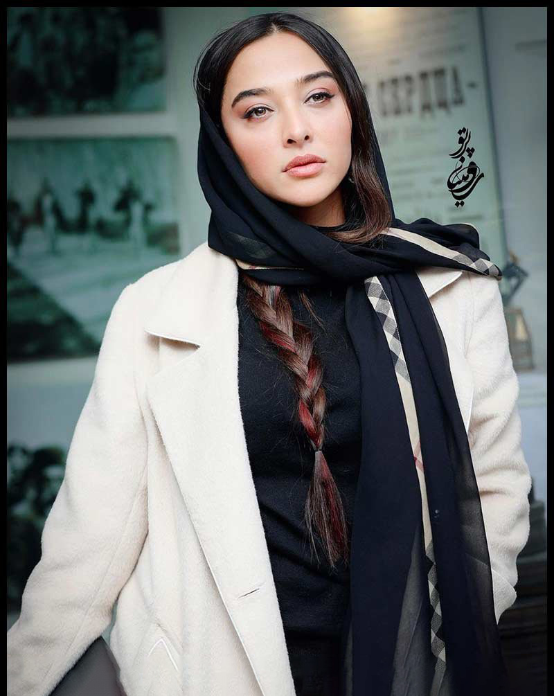 بیوگرافی آناهیتا درگاهی