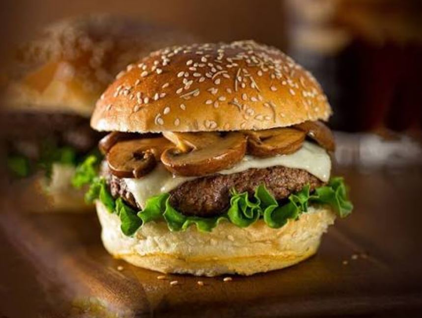 طرز تهیه همبرگر گوشت و قارچ طرز تهیه همبرگر گوشت و قارچ
