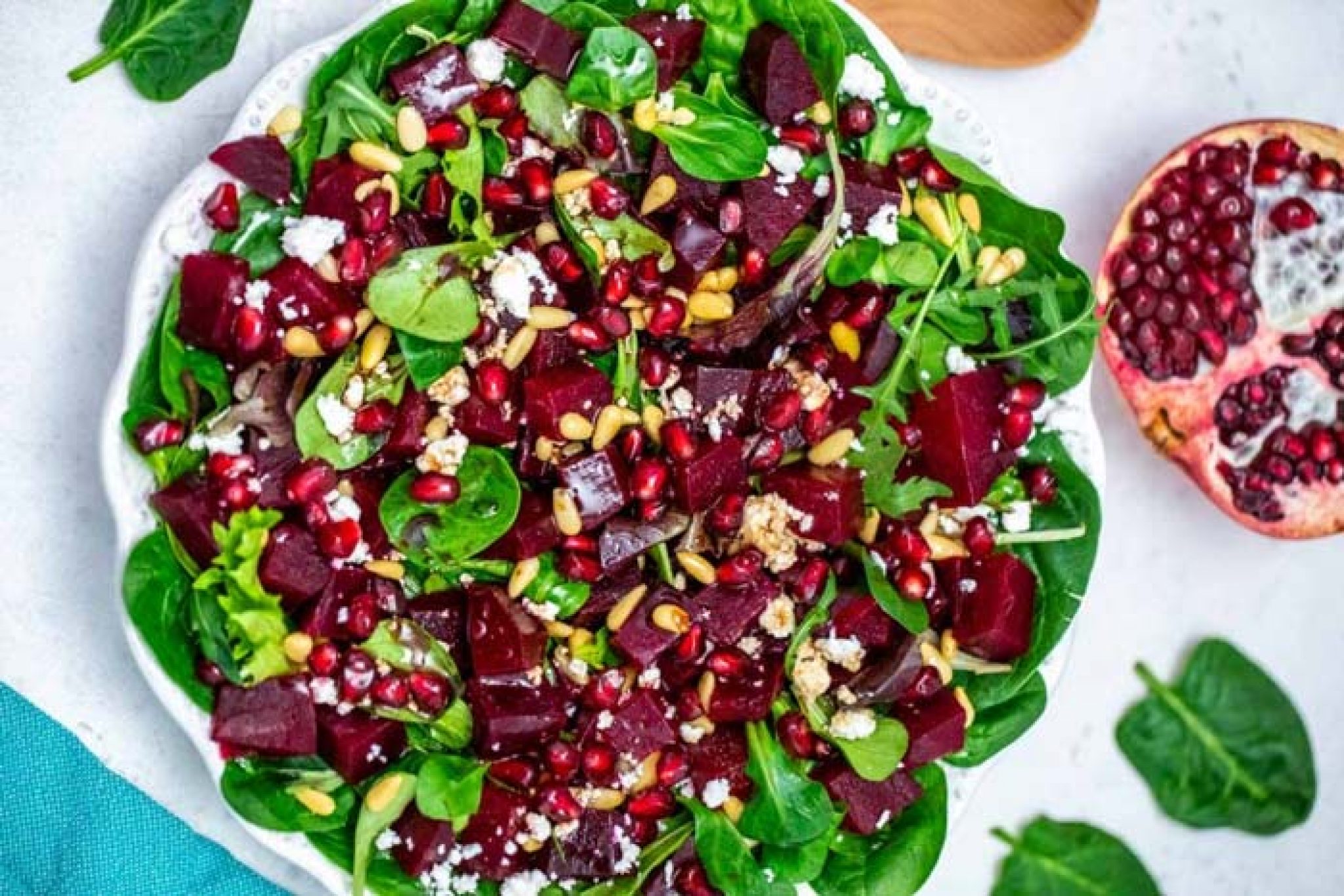 طرز تهیه سالاد انار خوشمزه برای شب یلدا 3 سالاد انار