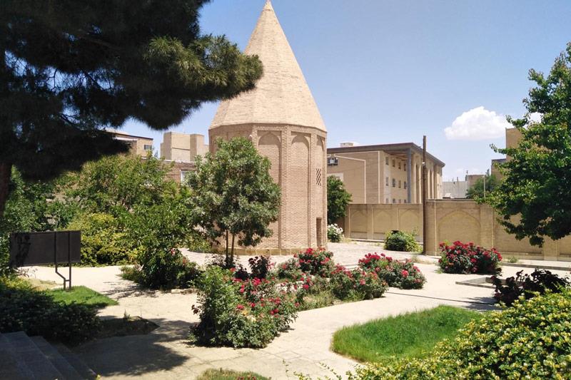 دیدنی های همدان در تابستان 10 برج قربان