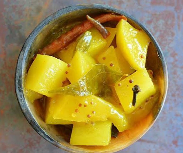 طرز تهیه ترشی انبه زرد ترشی انبه زرد