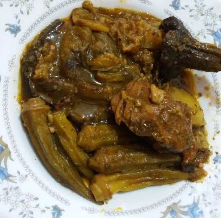 خورش بادمجان و بامیه