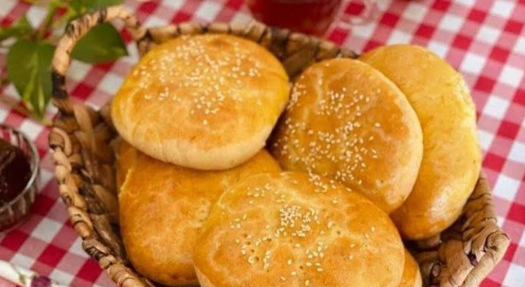 طرز تهیه نان فطیر مغزدار خوشمزه بدون فر