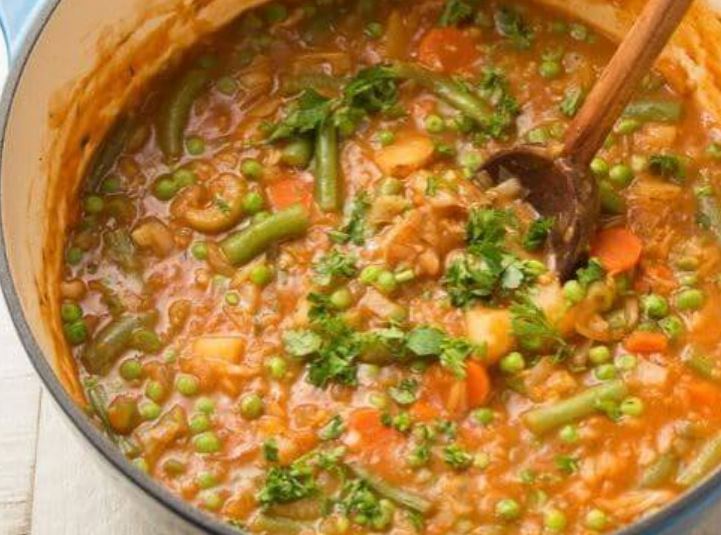 خورش لوبیا سبز و هویج و سیب زمینی