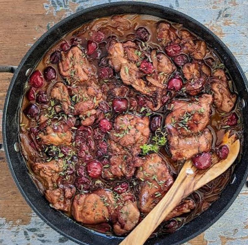 طرز تهیه خورشت آلبالو