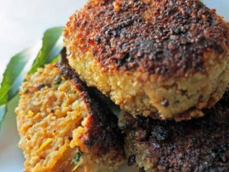 طرز تهیه کتلت سیب زمینی و گوشت