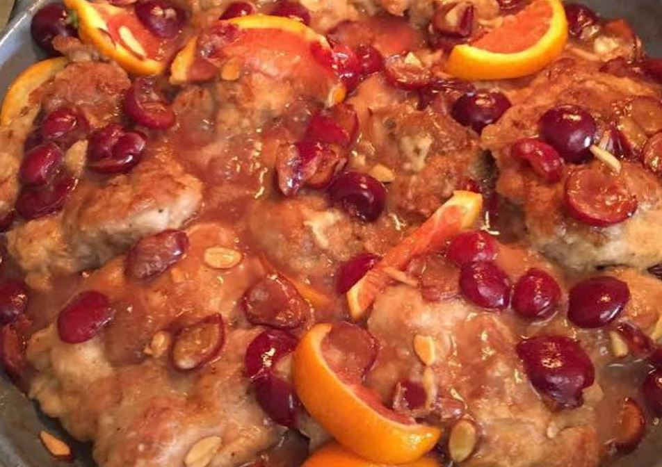 طرز تهیه خورشت آلبالو 
