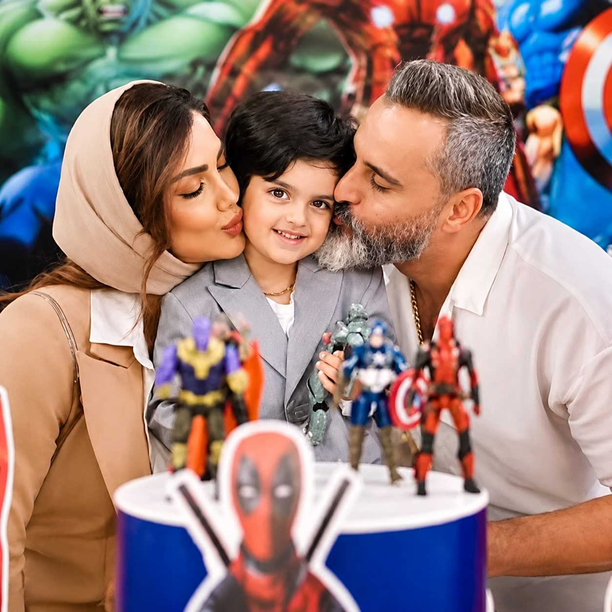 صبا تاجیک به همراه نویان سن صبا تاجیک 