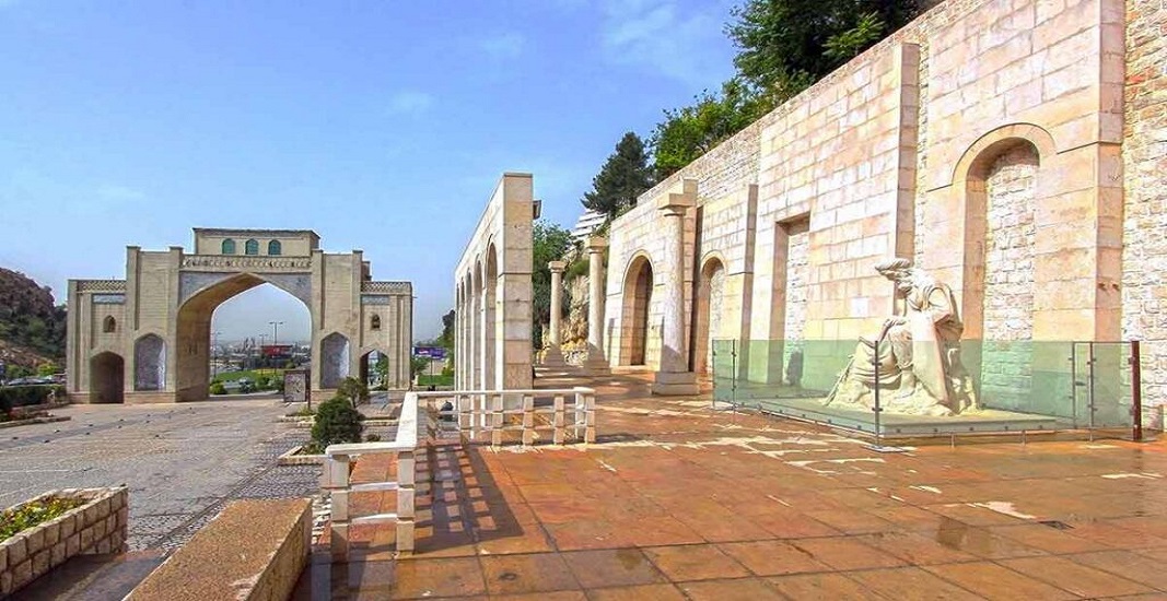 15 اردیبهشت روز شیراز
