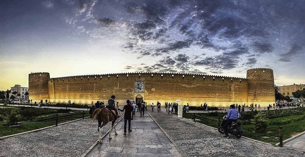 15 اردیبهشت روز شیراز