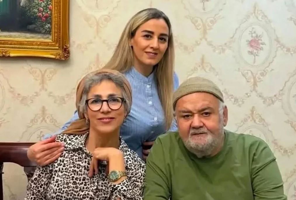 بیوگرافی اکبر عبدی اکبر عبدی و کنار همسرش و دخترش