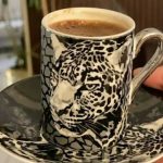 پلنگ در فال قهوه