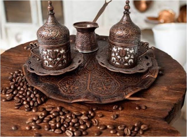 چوب در فال قهوه در ته فنجان 