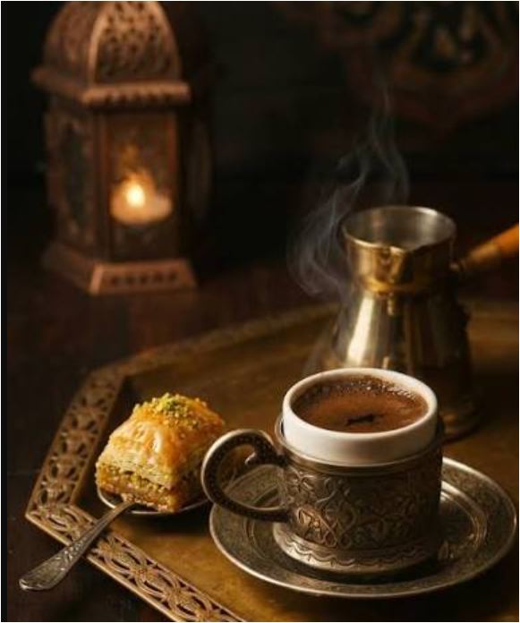 فانوس در فال قهوه در ته فنجان