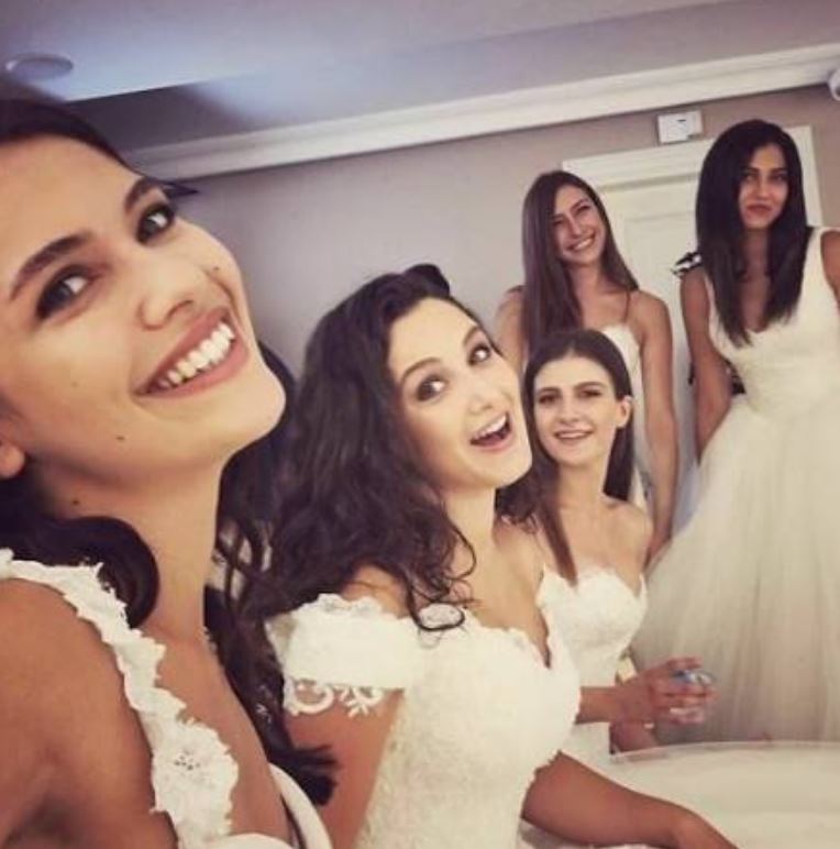 غنچه های زخمی اسم بازیگران 